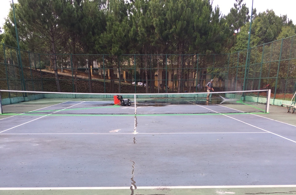 THI CÔNG SỬA CHỮA SÂN TENNIS