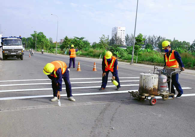 THI CÔNG SƠN NHIỆT DẺO – SƠN VẠCH KẺ ĐƯỜNG